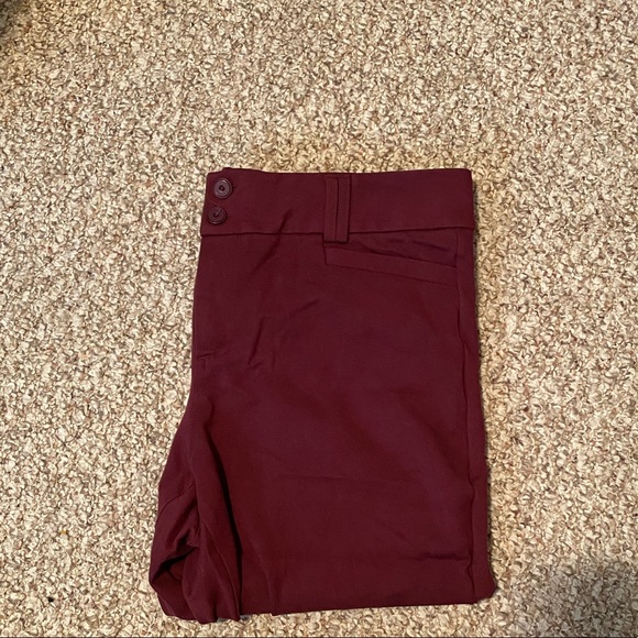 Cropped burgundy pants. - Picture 1 of 1